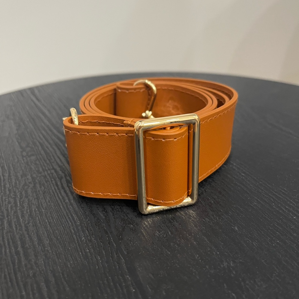 Tan and Gold Toned Guitar Purse Strap - Picture 4 of 7